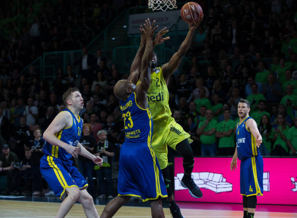 开创历史的 开创历史的